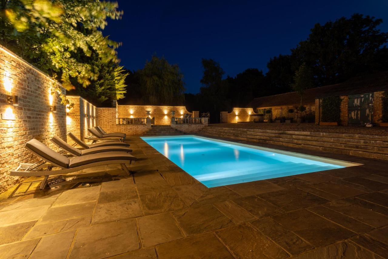 Eastwood Observatory: 12 Bedrooms, Swimming Pool And Tennis Court Hailsham Eksteriør bilde