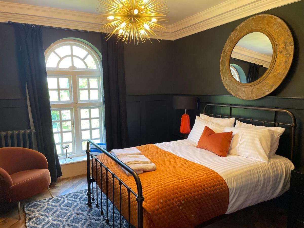 Eastwood Observatory: 12 Bedrooms, Swimming Pool And Tennis Court Hailsham Eksteriør bilde
