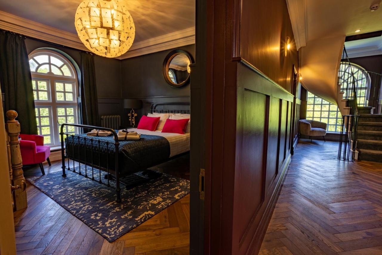 Eastwood Observatory: 12 Bedrooms, Swimming Pool And Tennis Court Hailsham Eksteriør bilde