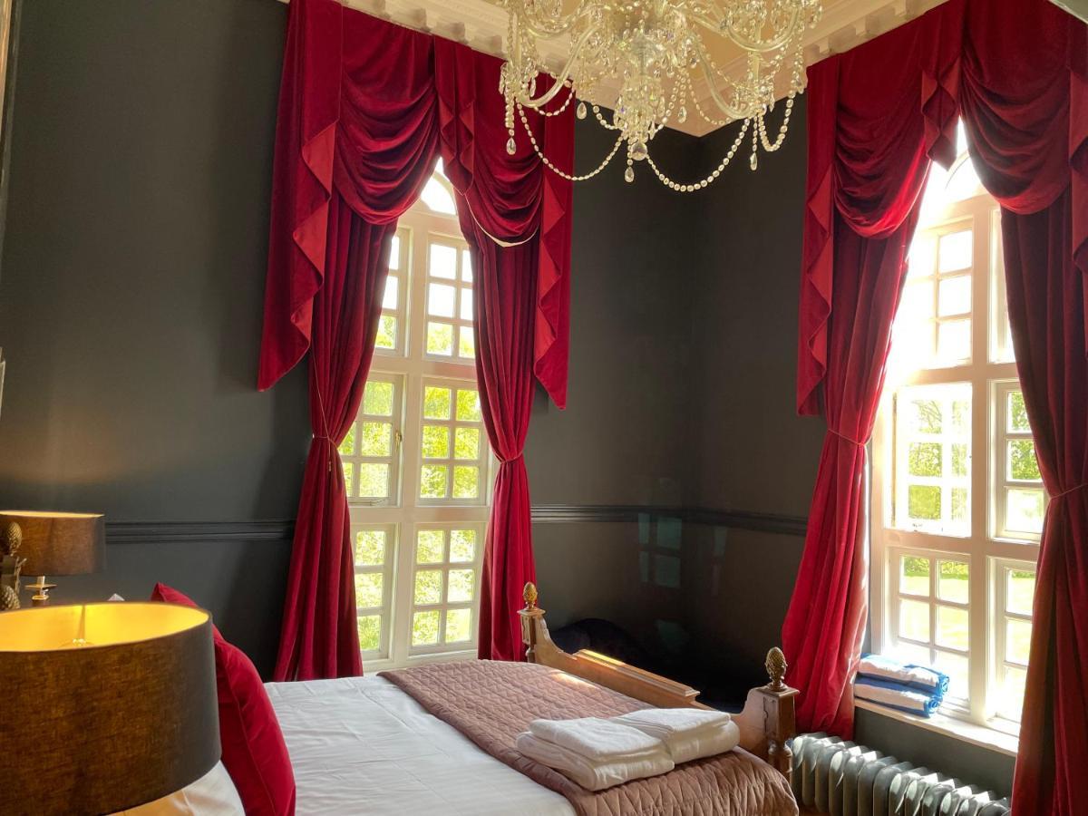 Eastwood Observatory: 12 Bedrooms, Swimming Pool And Tennis Court Hailsham Eksteriør bilde